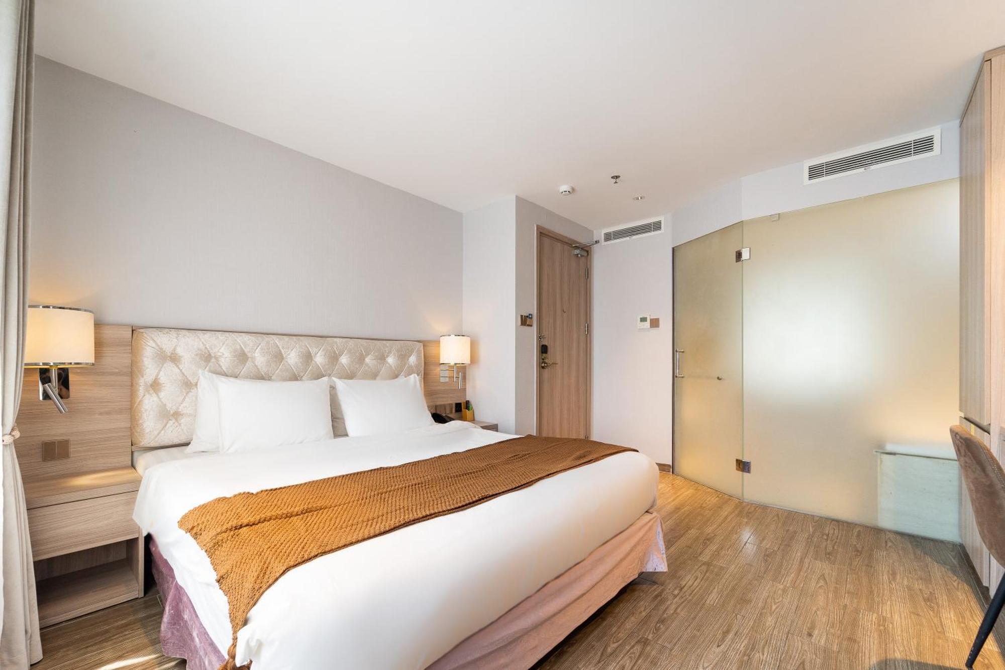 Nicecy Hotel Suites & Spa Ho Chi Minh City Exterior photo